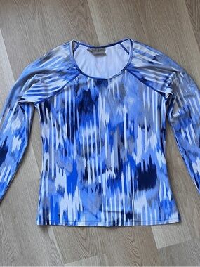 Athleta Blue/White Abstract Long-Sleeve Nylon Top Women’s Size M